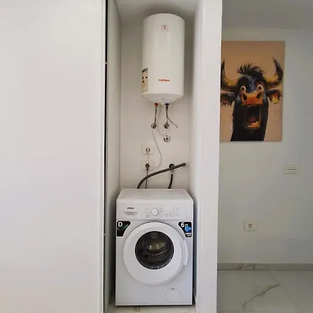 Spring Apartment *