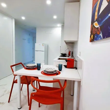 Spring Apartment *